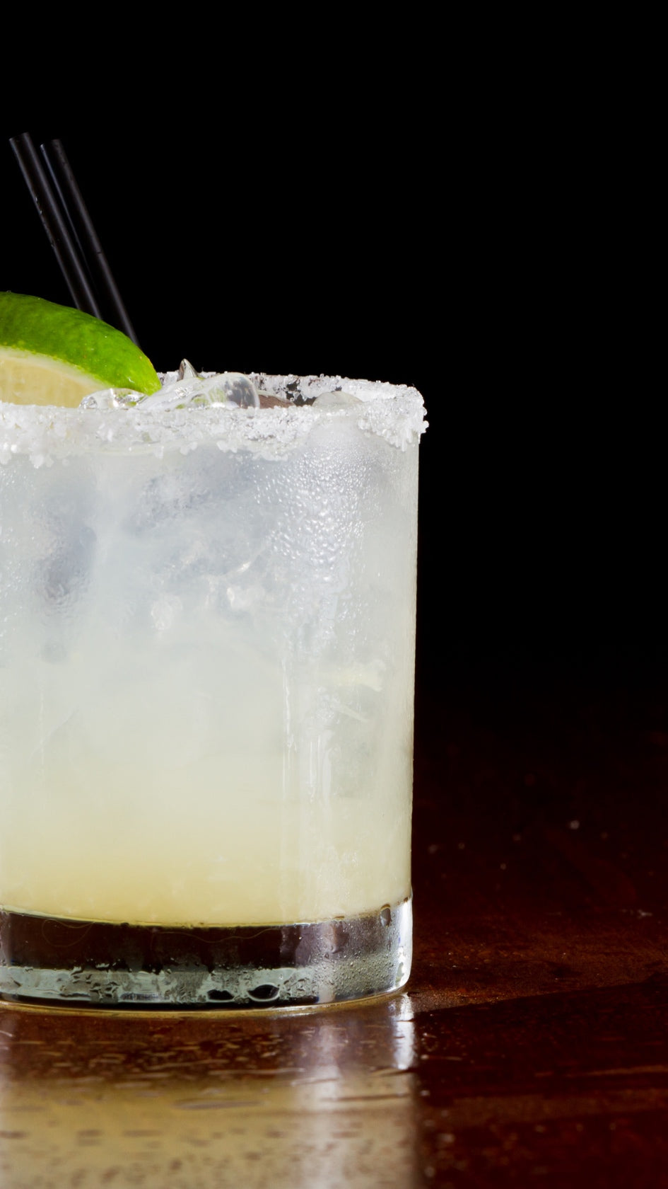 Perfectly Refreshing Frozen Margaritas: A Guide to Using a Margarita Blender with Stainless Steel Cutting Blades